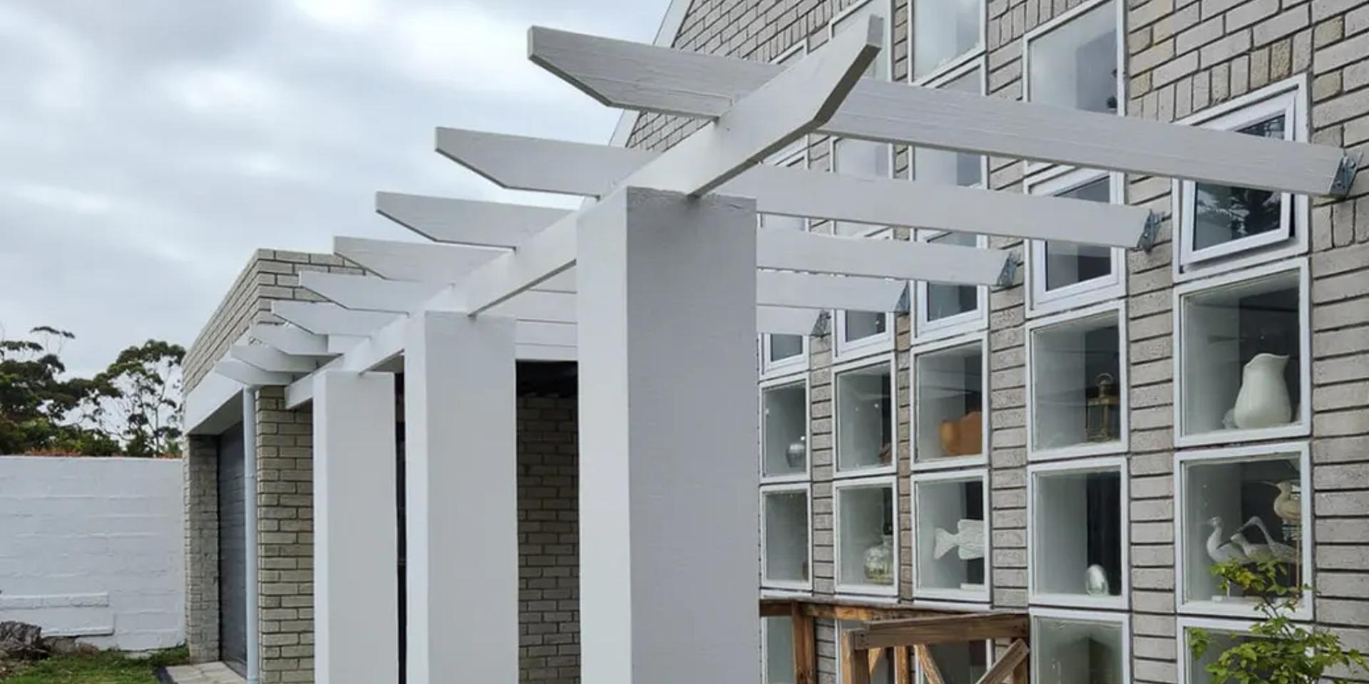 Image 4 of 6