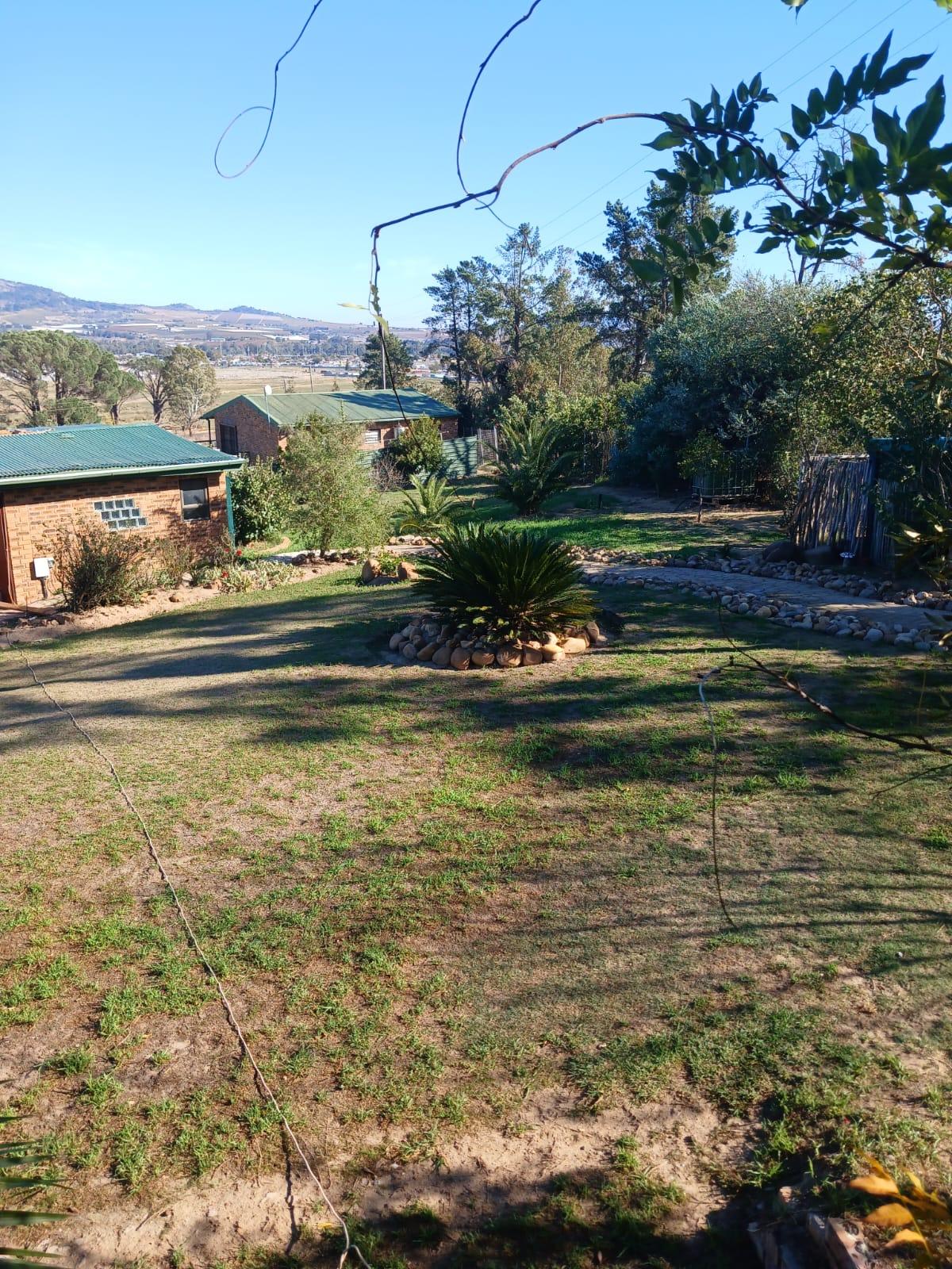 Image 2 of 6
