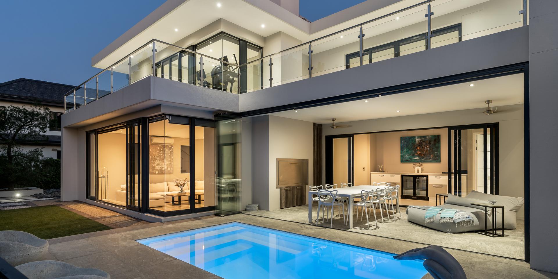 Image 3 of 6