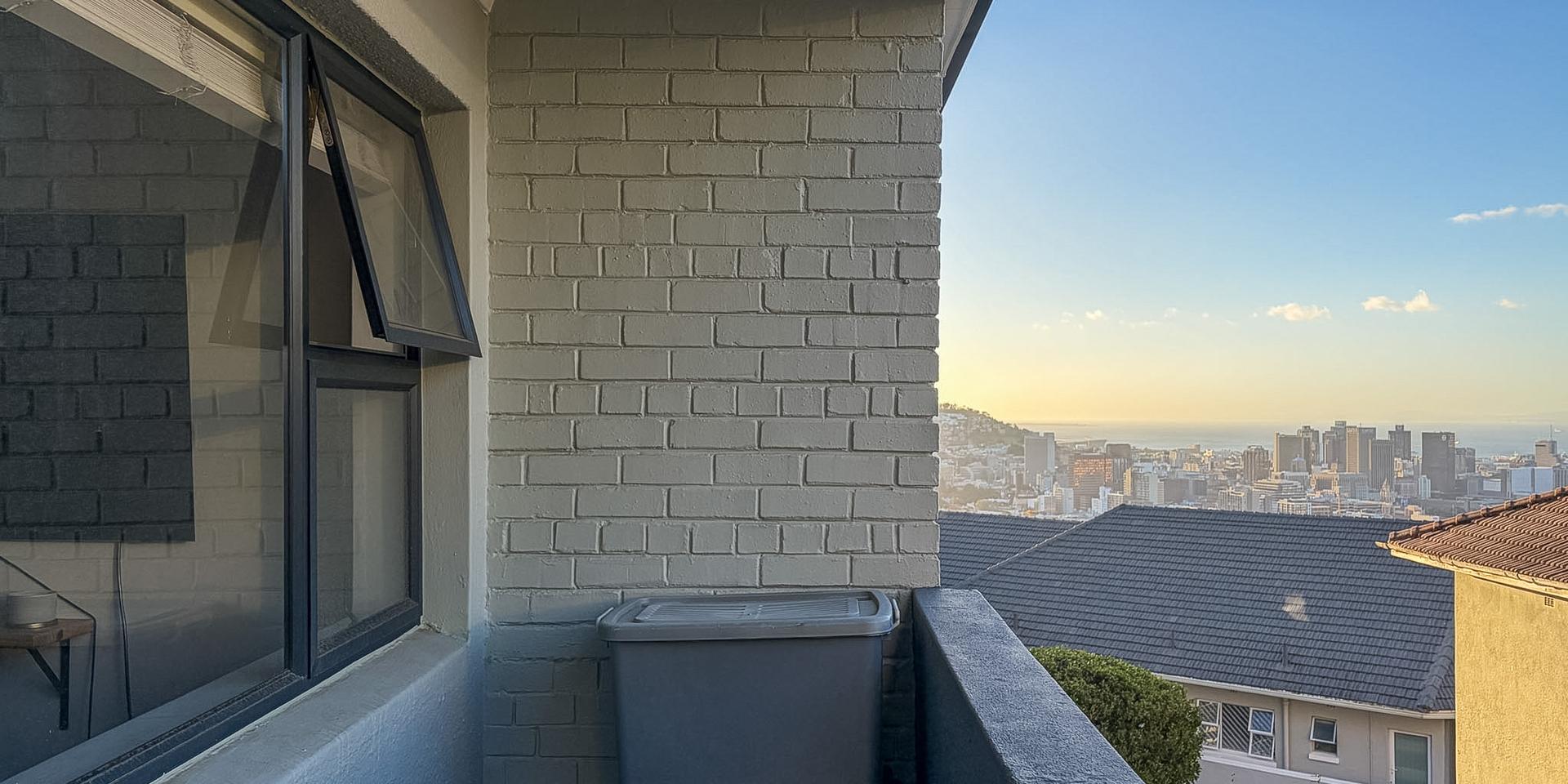 Image 2 of 6