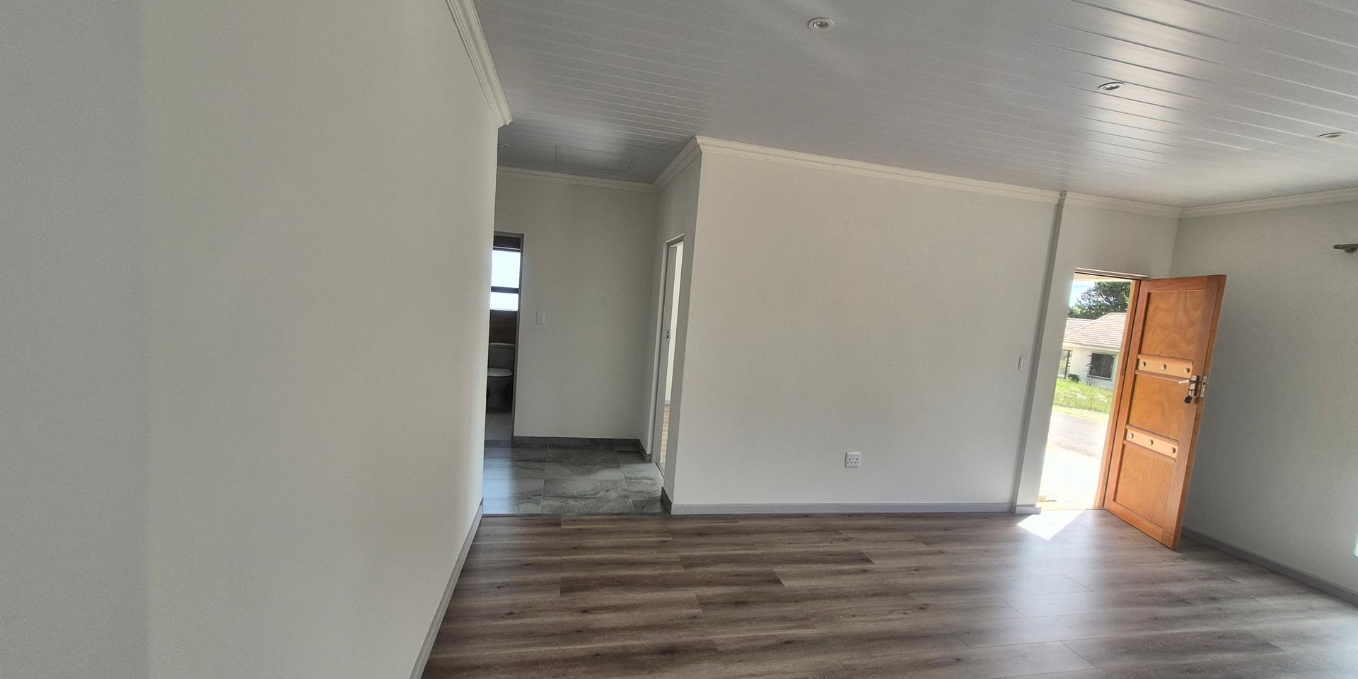 Image 2 of 6