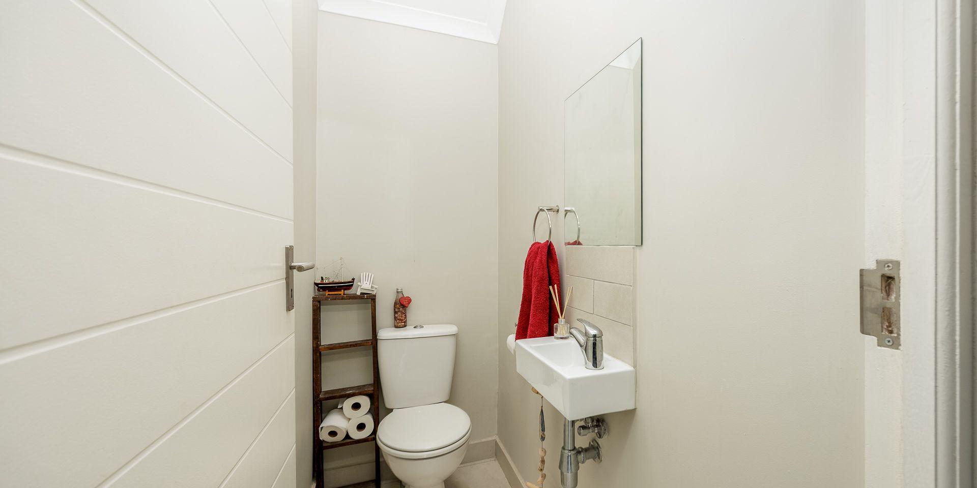 Image 5 of 6
