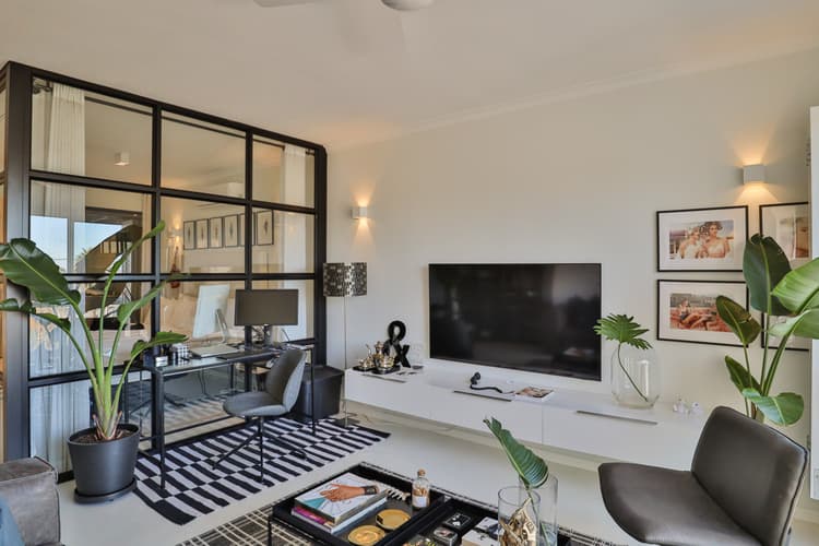 Main property image