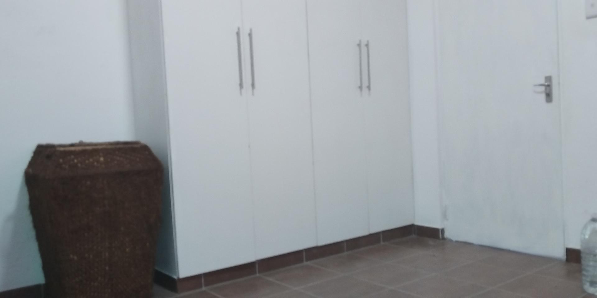 Image 5 of 6