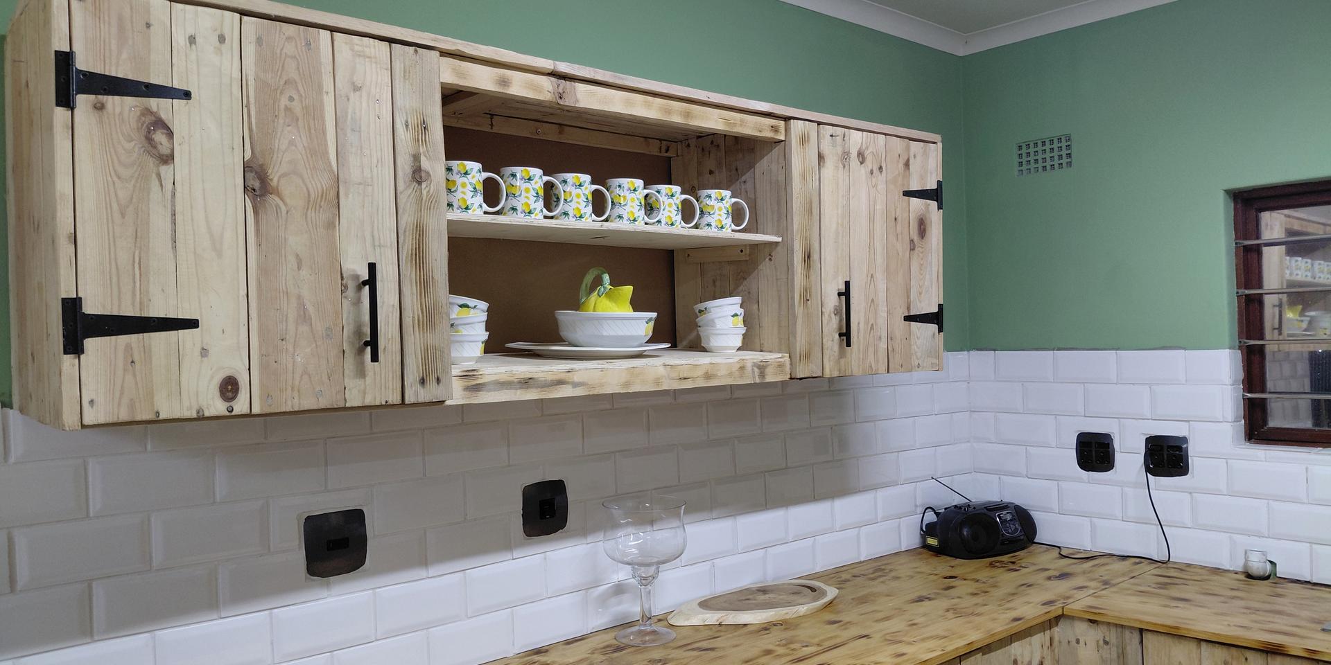 Image 4 of 6