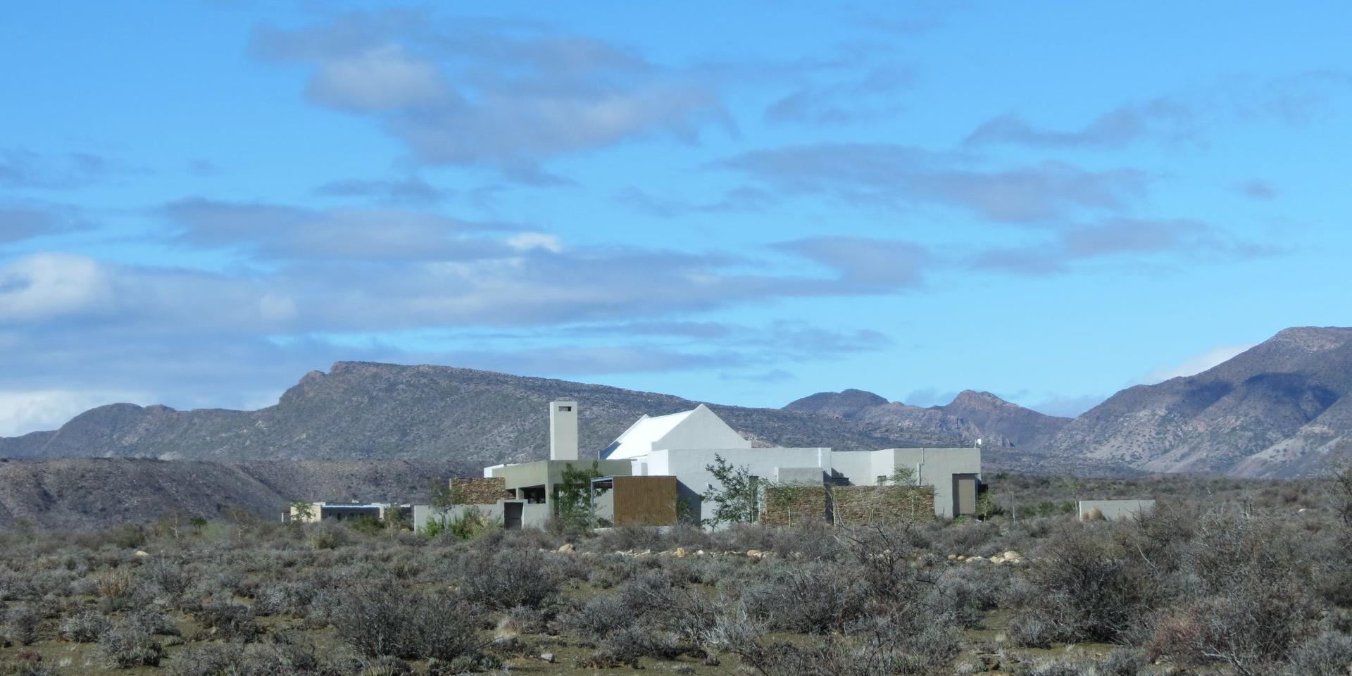 Image 2 of 6