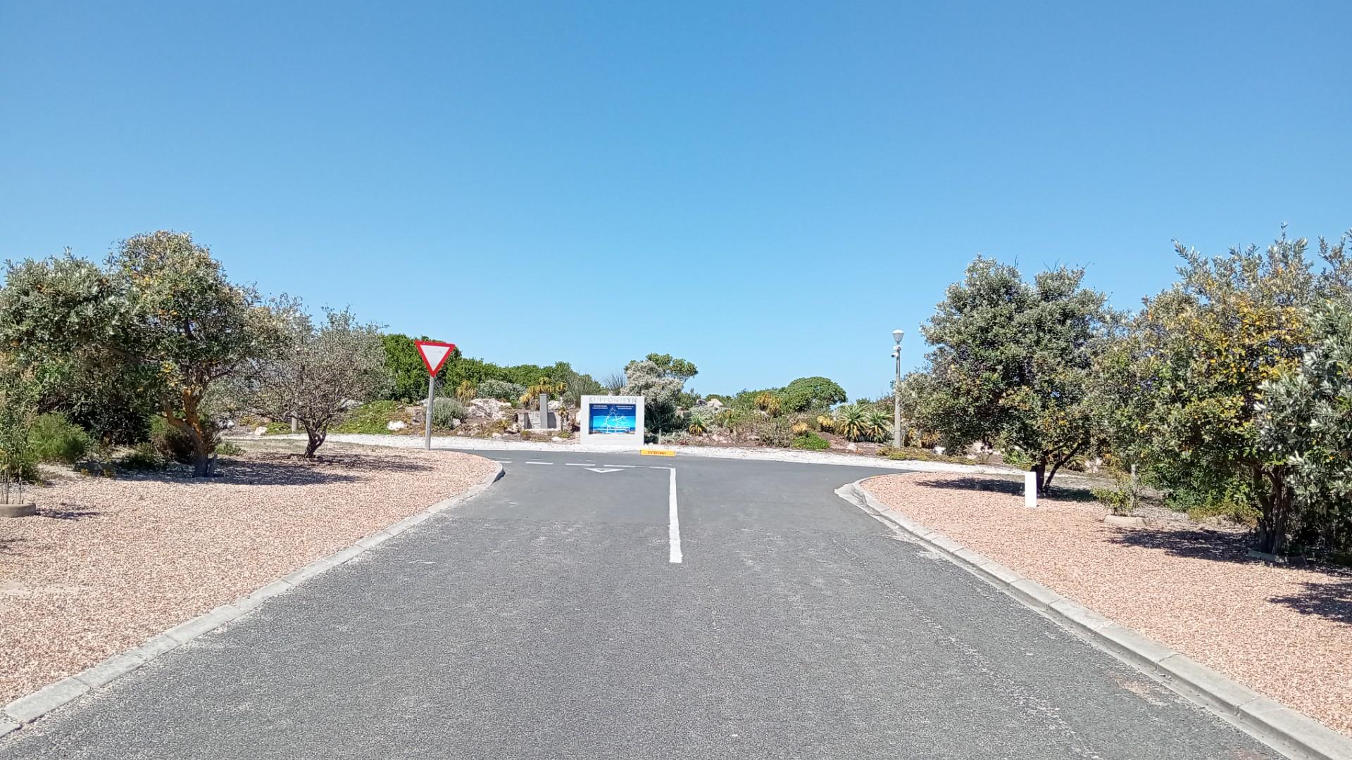 Image 2 of 6