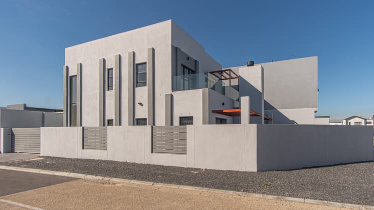 Main property image