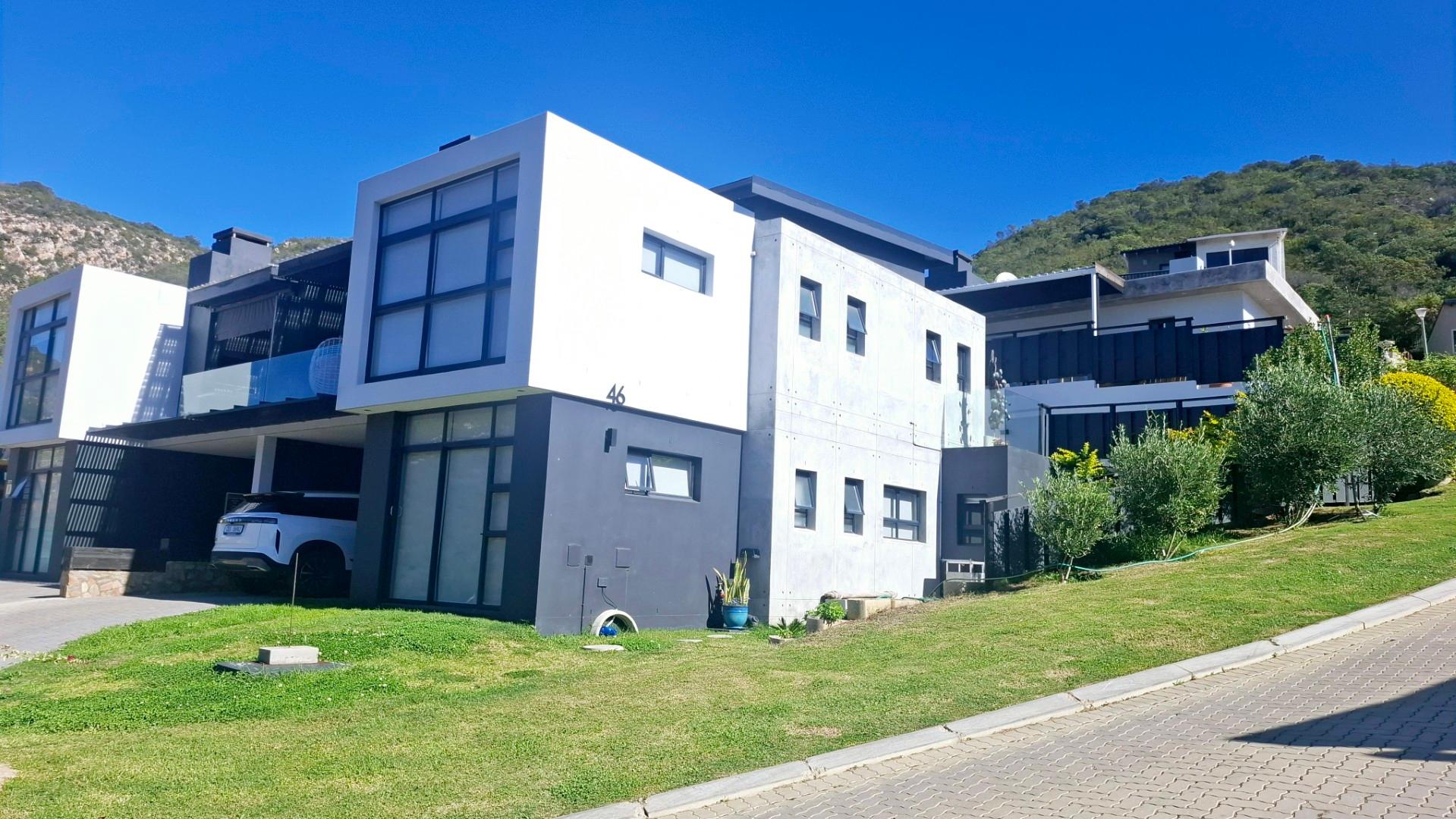 Image 2 of 6