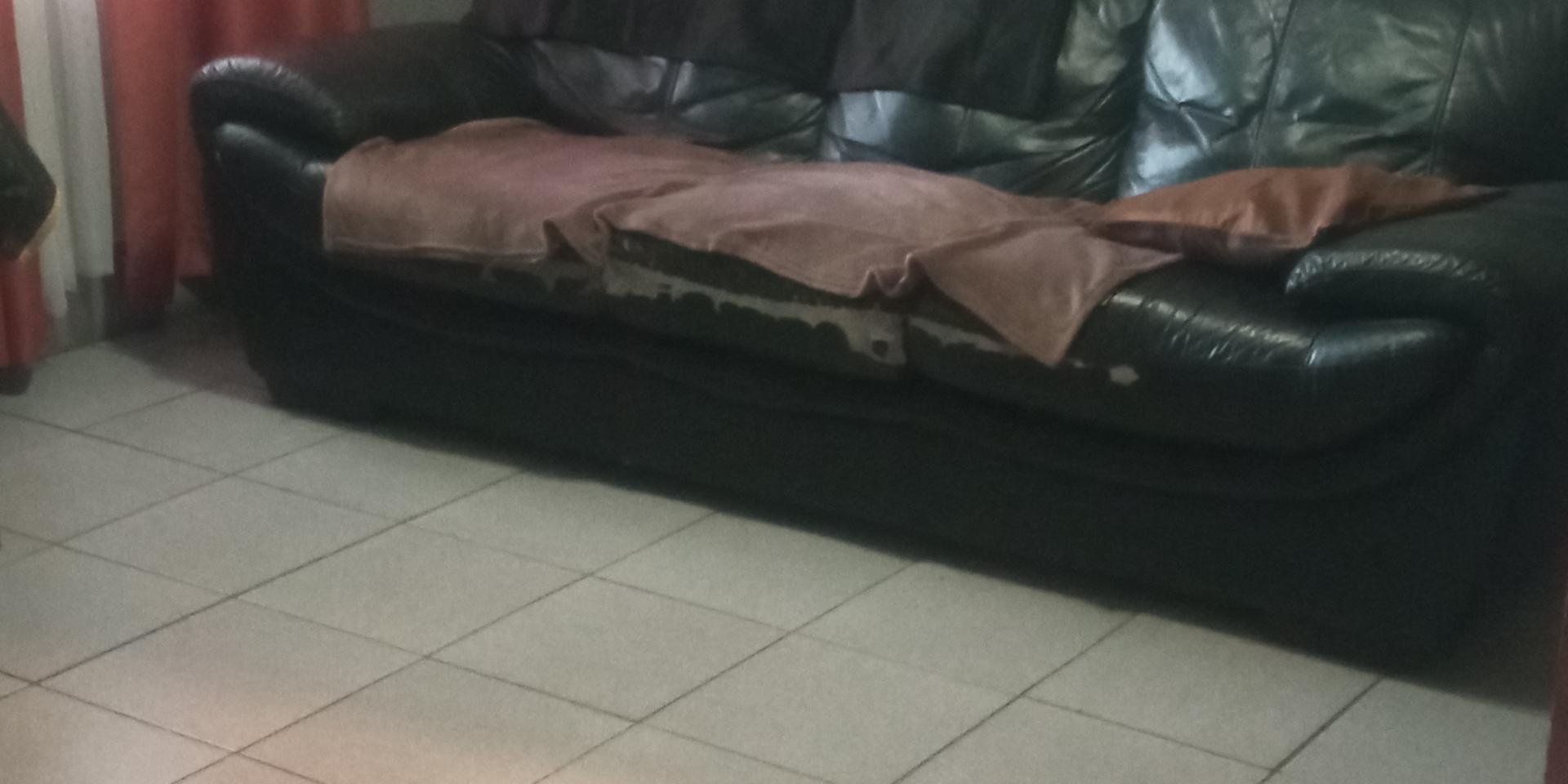 Image 2 of 6