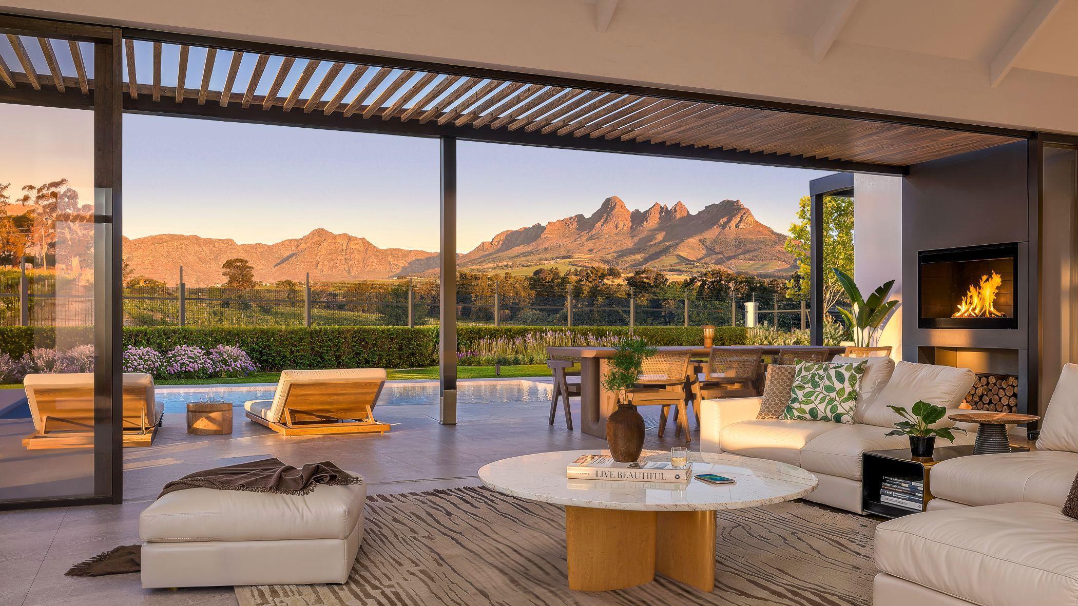 Image 3 of 6