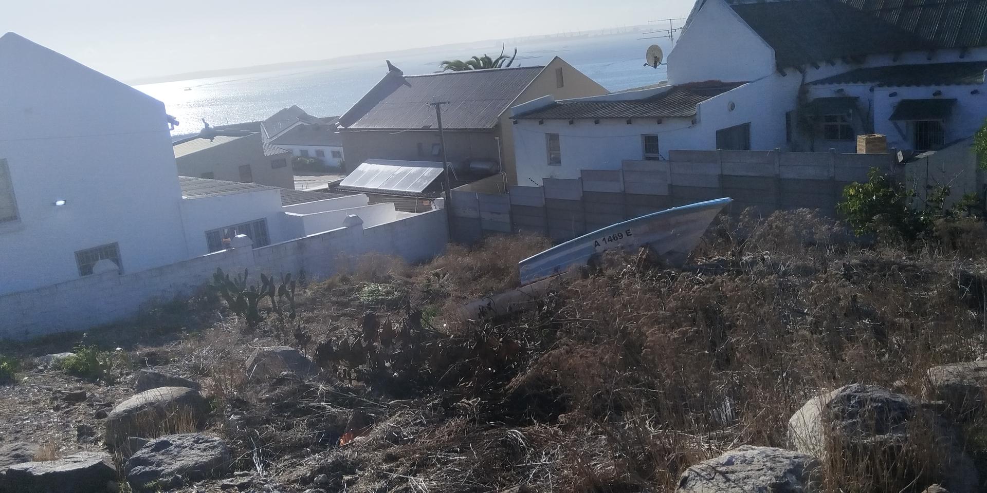 Image 2 of 6
