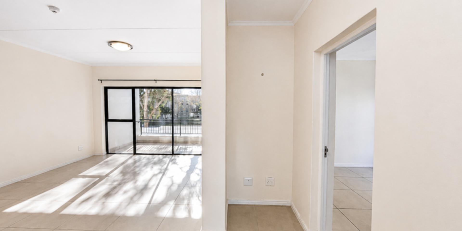 Image 4 of 6