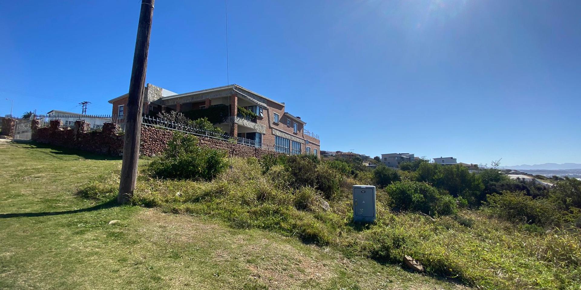 Image 4 of 6