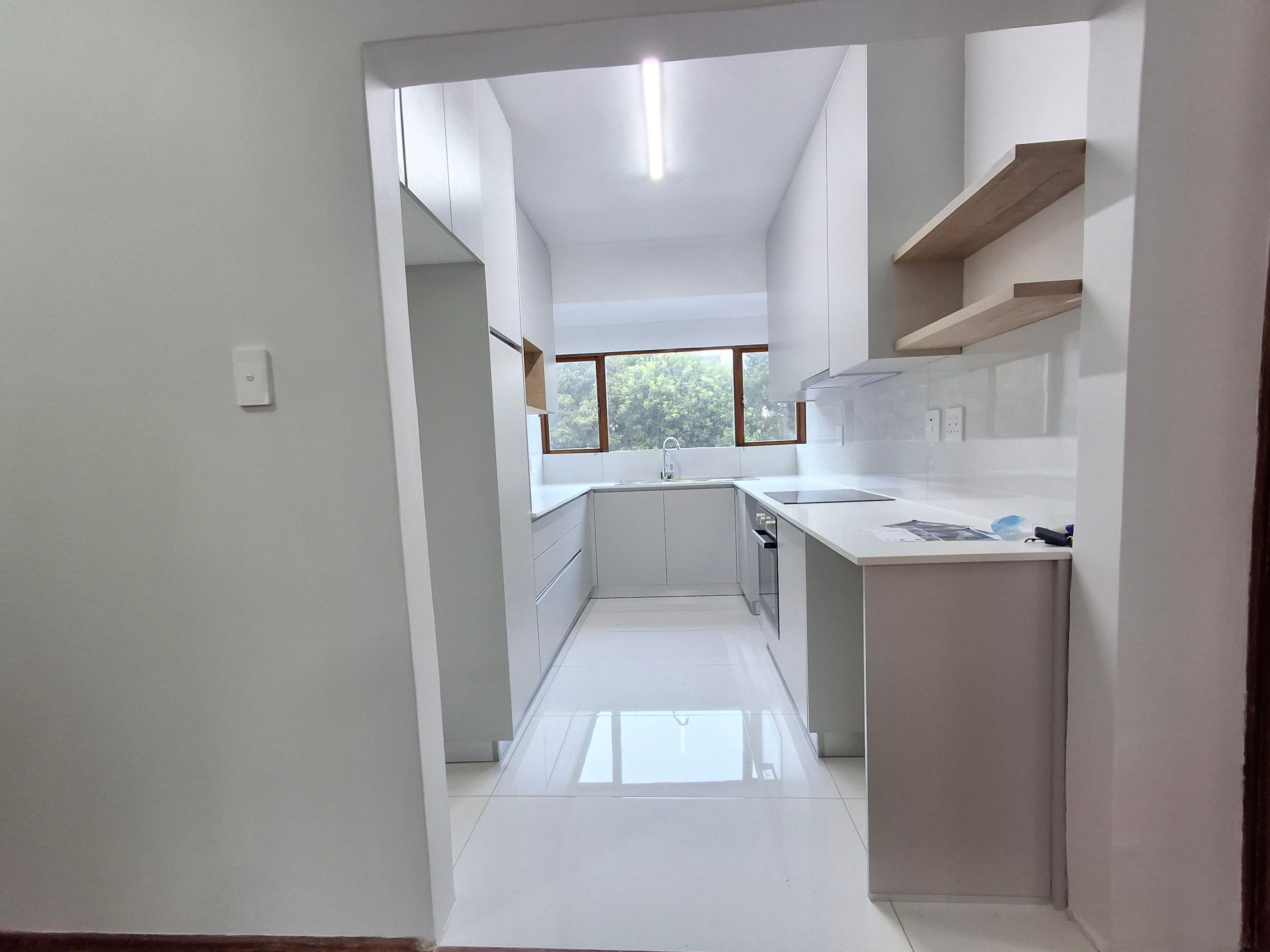 Image 2 of 6
