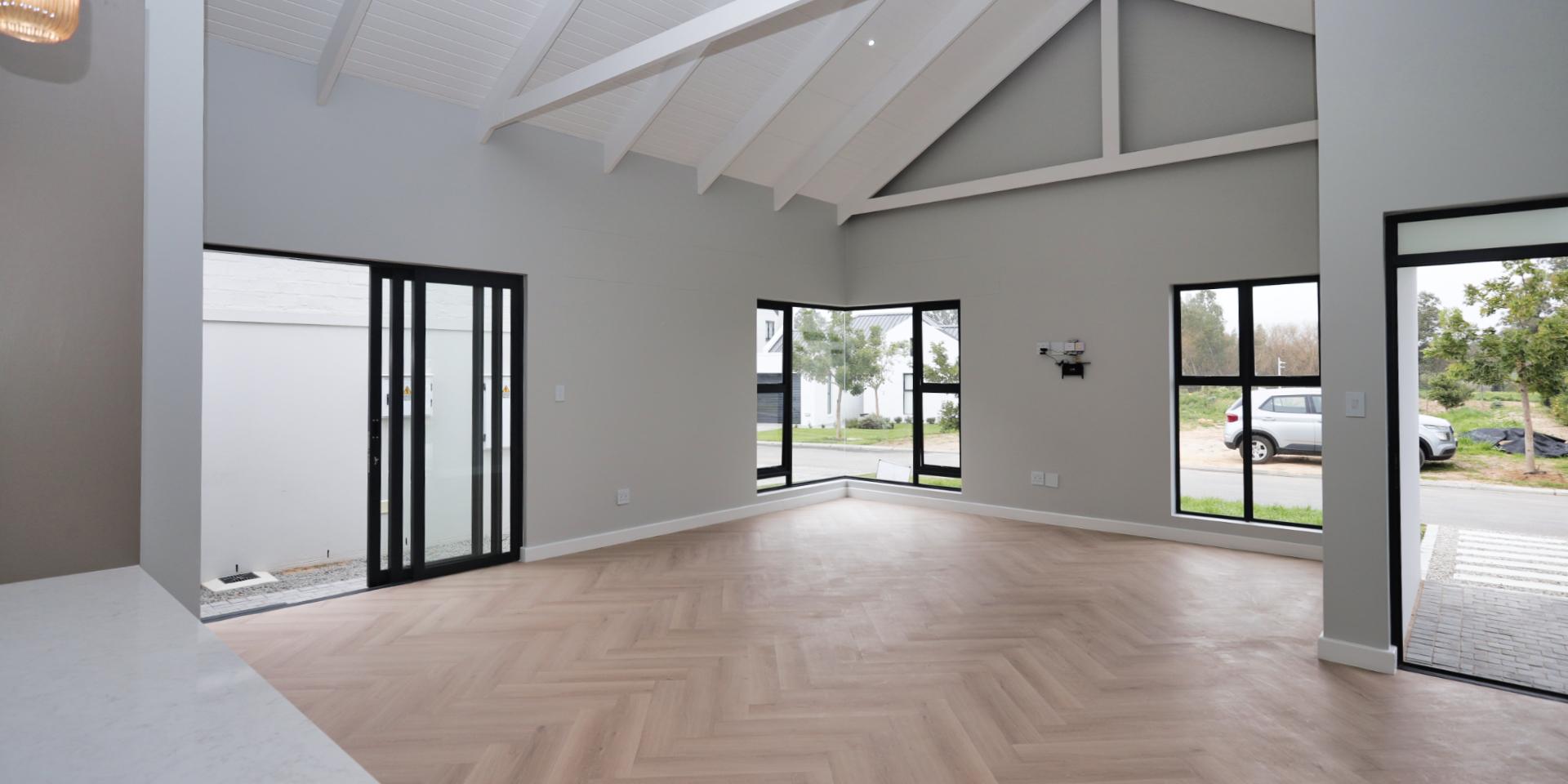 Image 4 of 6