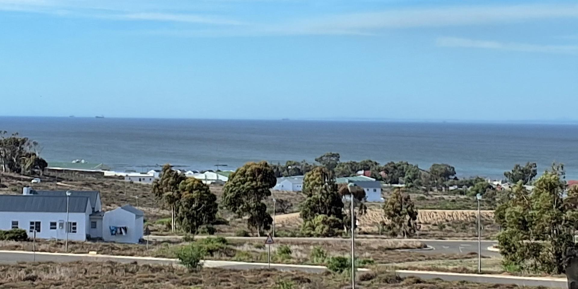 Image 2 of 6