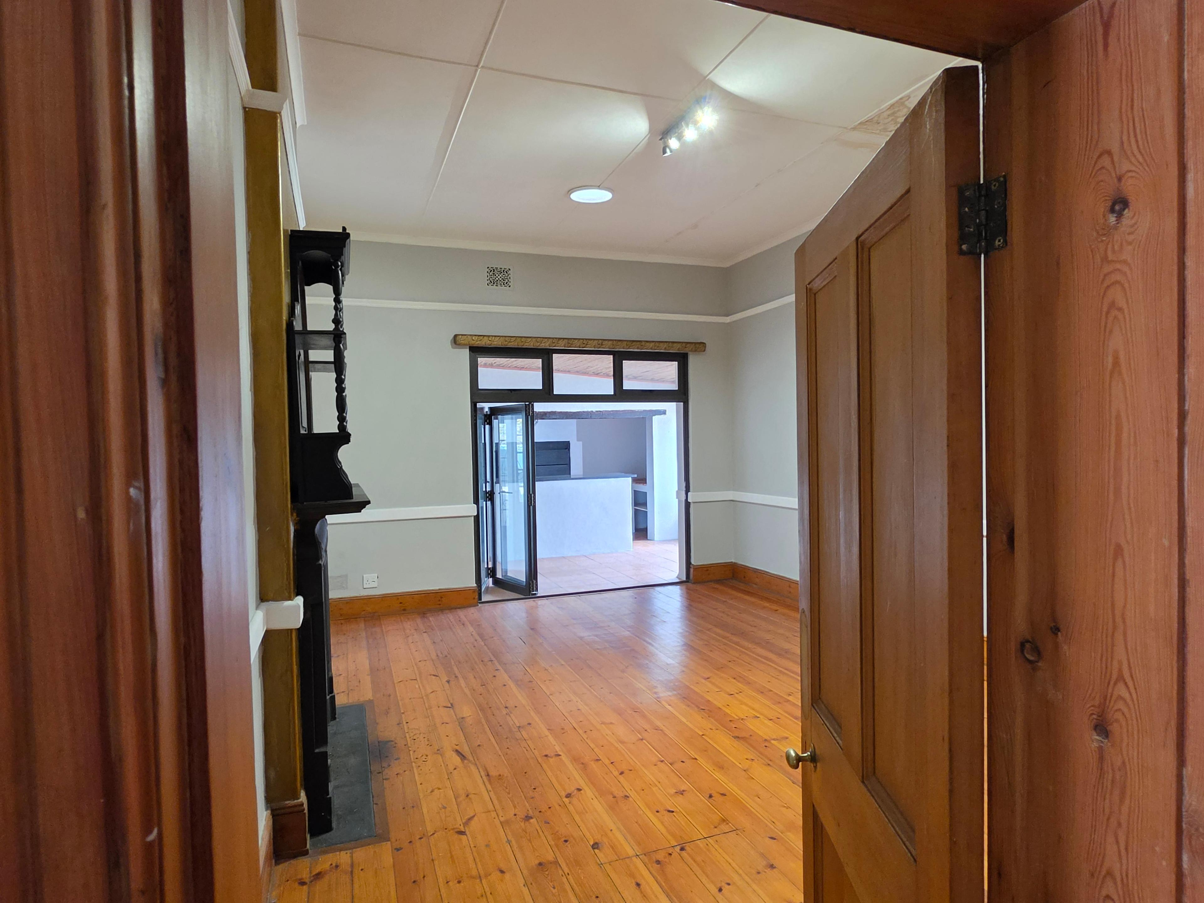 Image 5 of 6