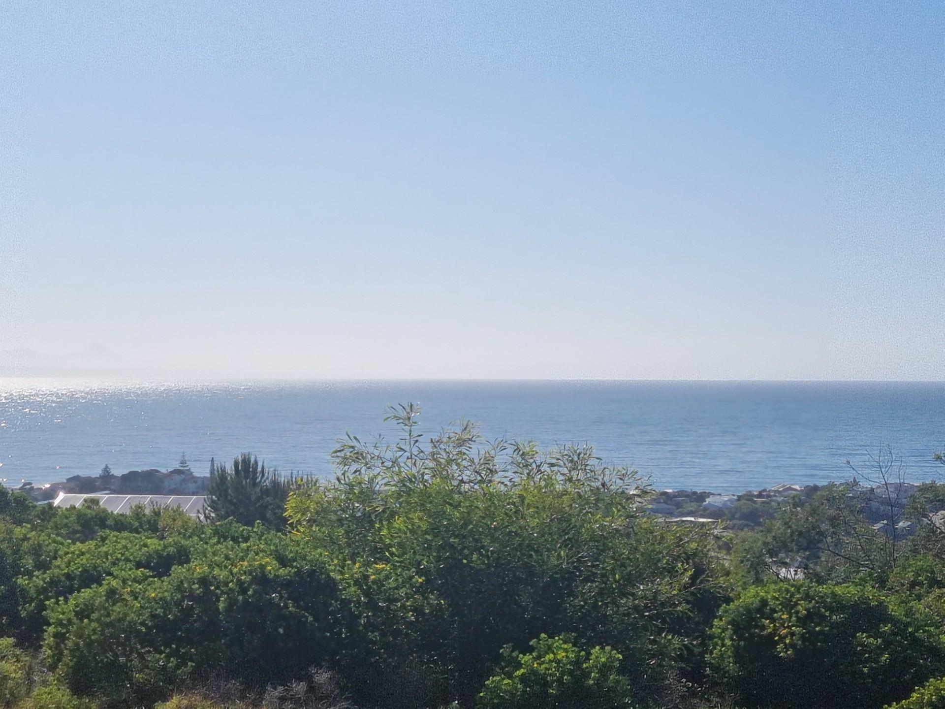 Image 2 of 6