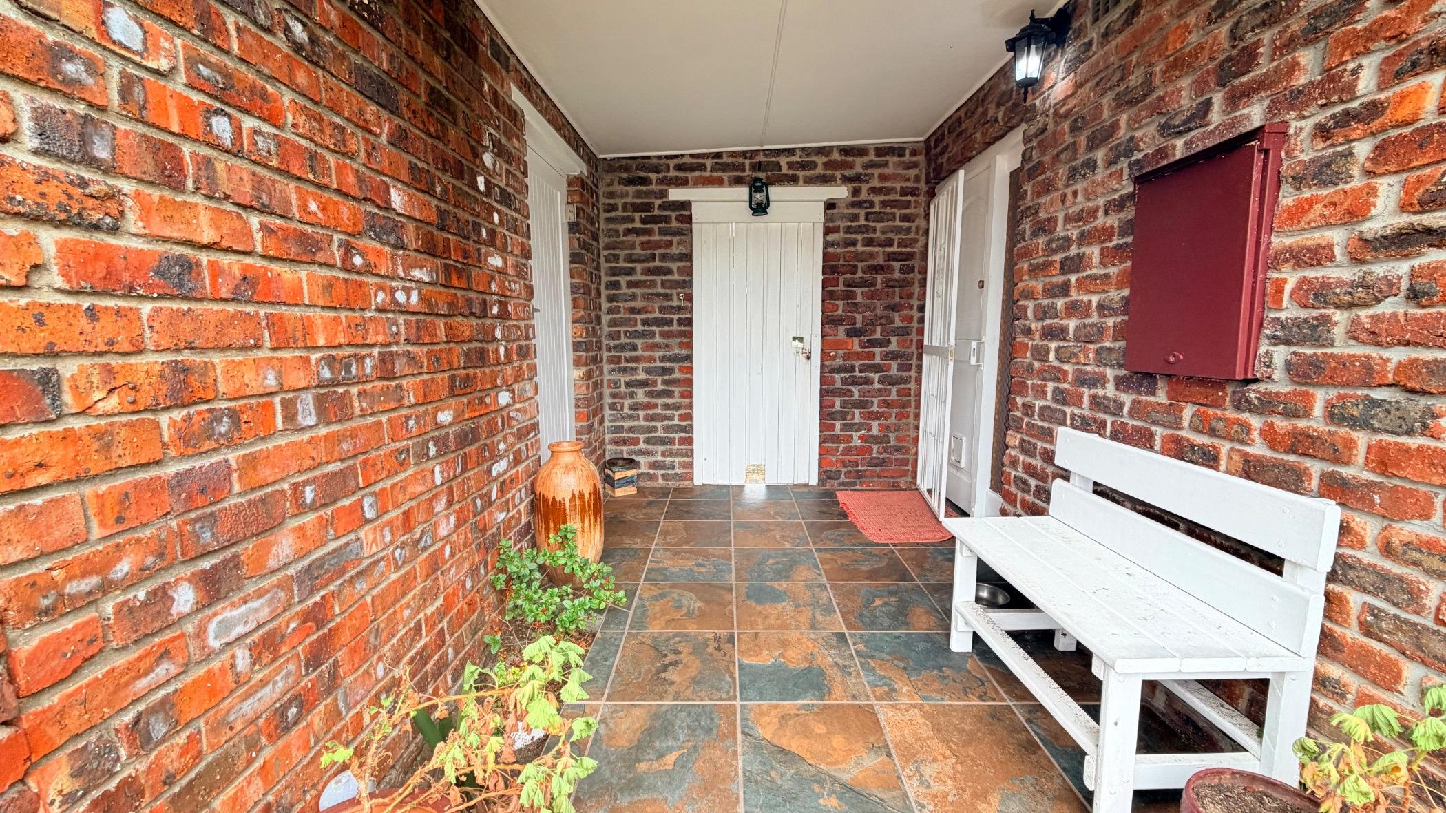 Image 4 of 6