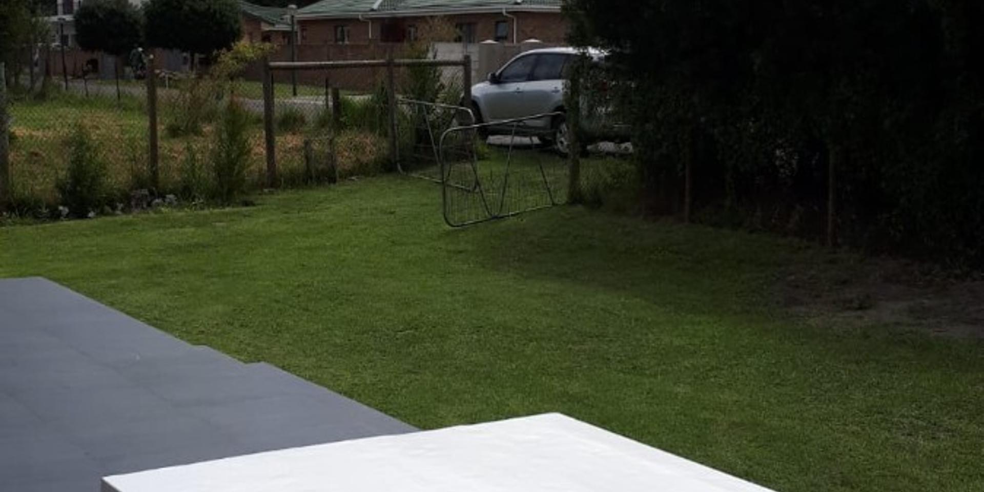 Image 4 of 6