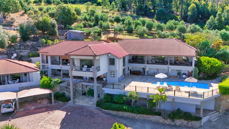 Main property image