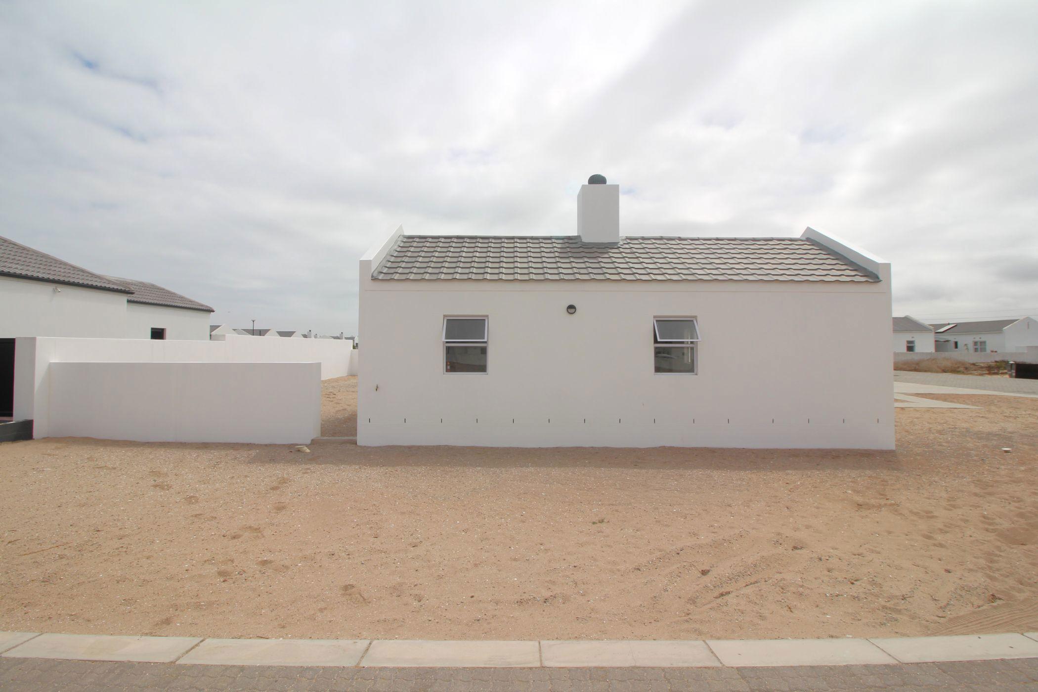Image 4 of 6
