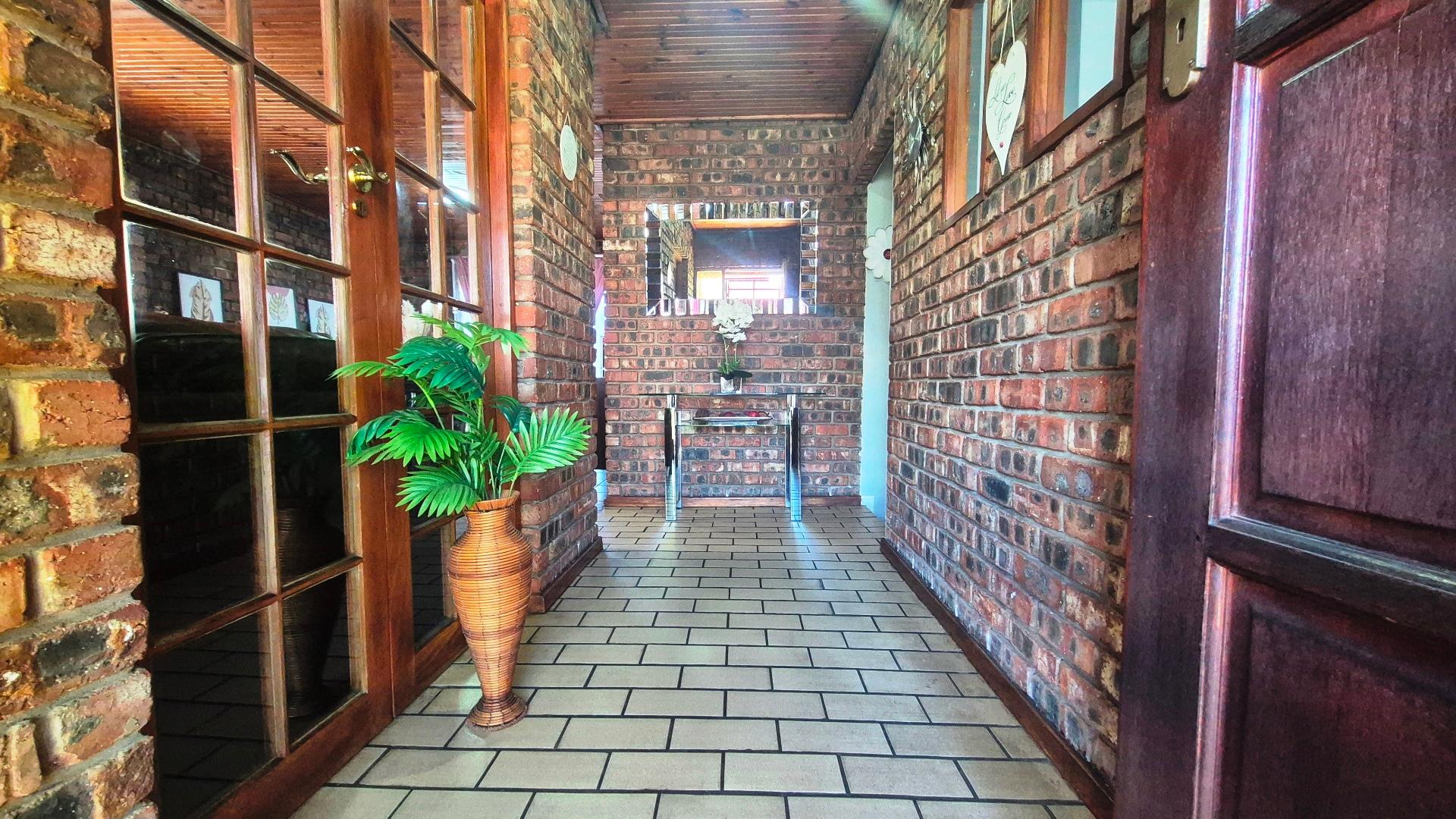 Image 2 of 6
