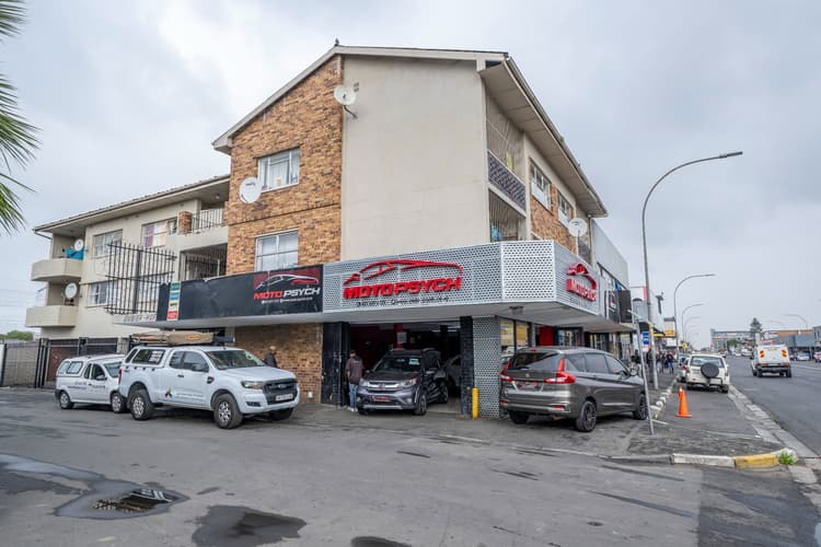 Main property image