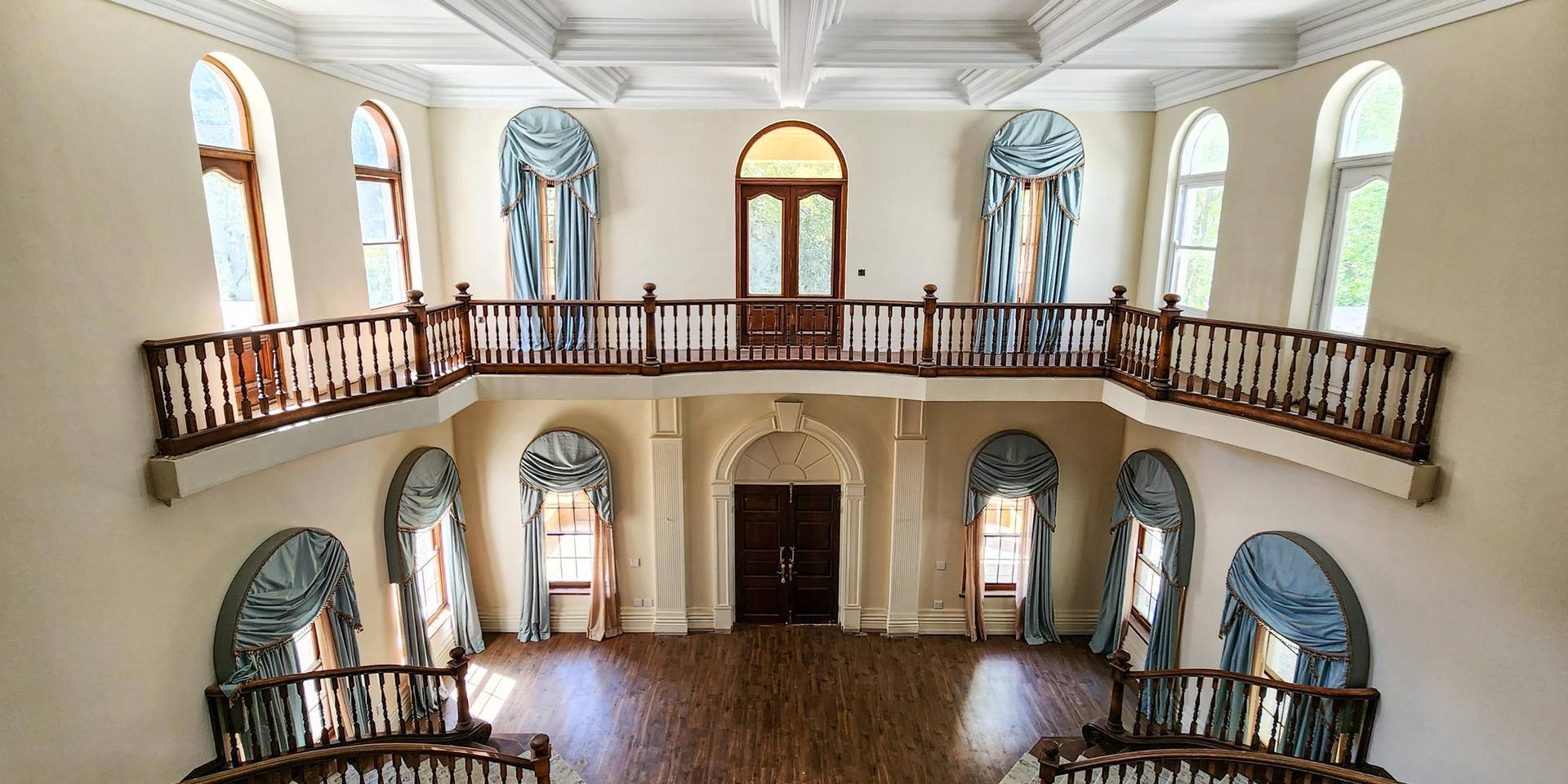Image 3 of 6
