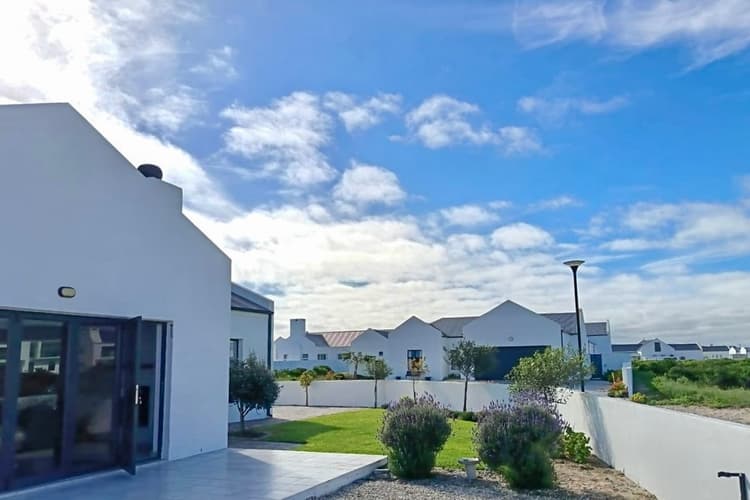 Main property image