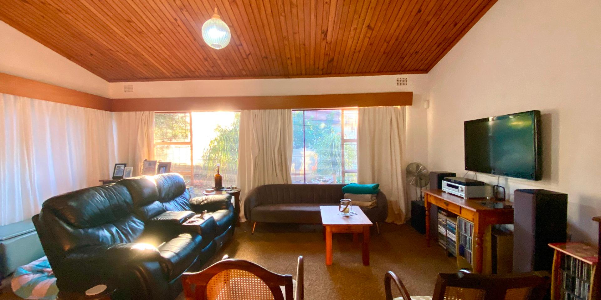Image 4 of 6