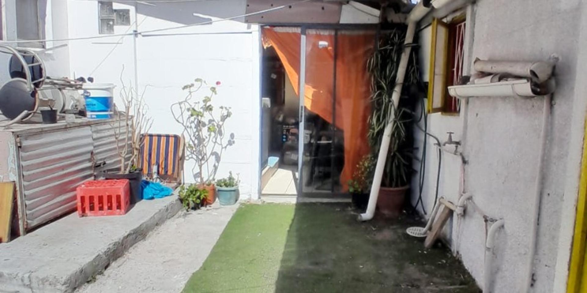 Image 1 of 6