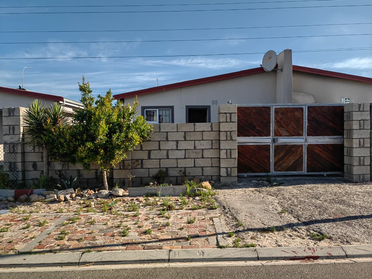 Image 1 of 6