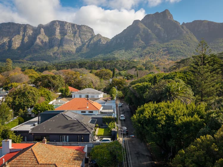 Main property image