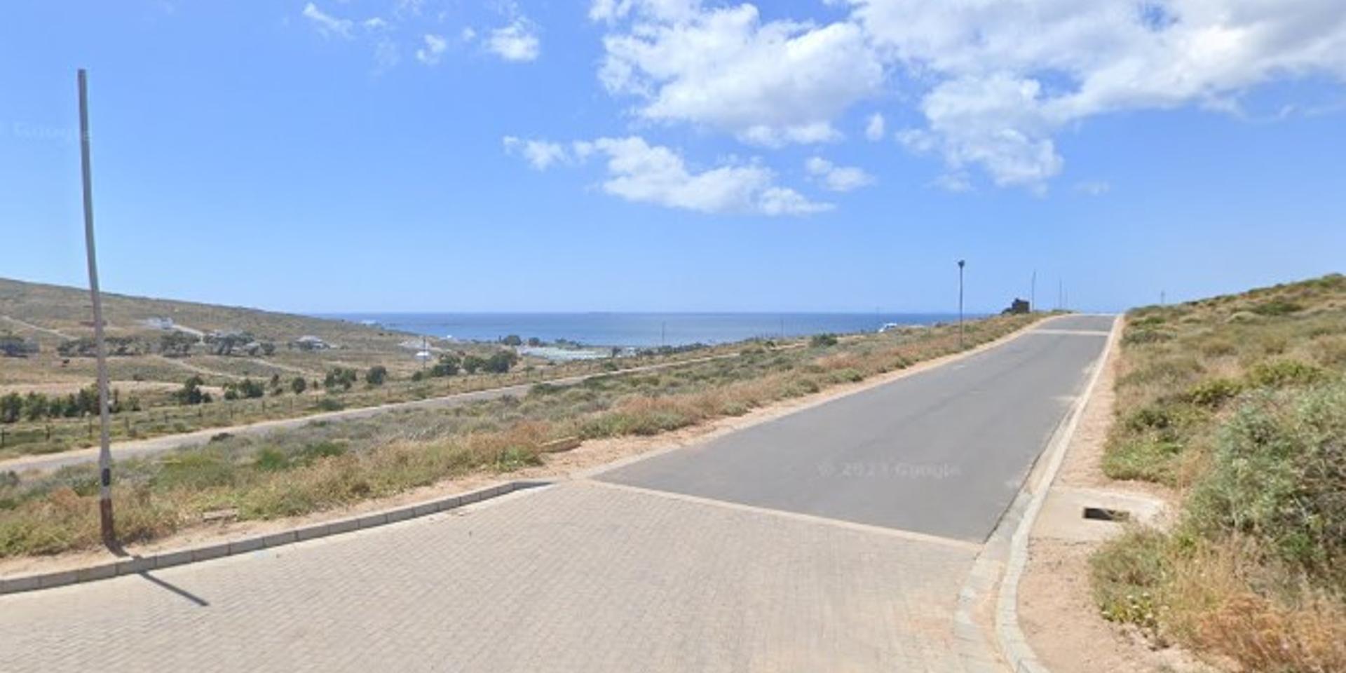Image 2 of 6
