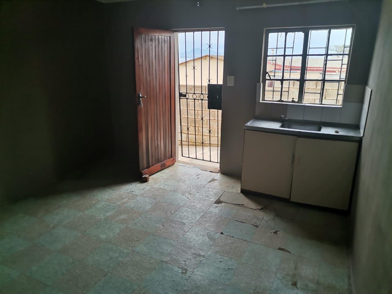 Image 1 of 6