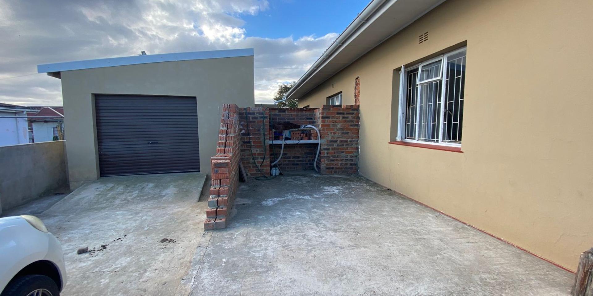 Image 3 of 6