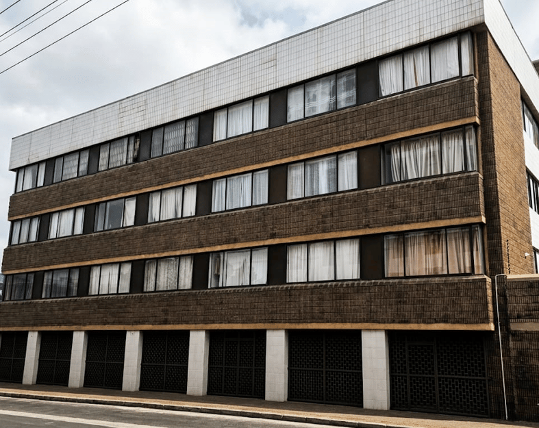 Image 1 of 6