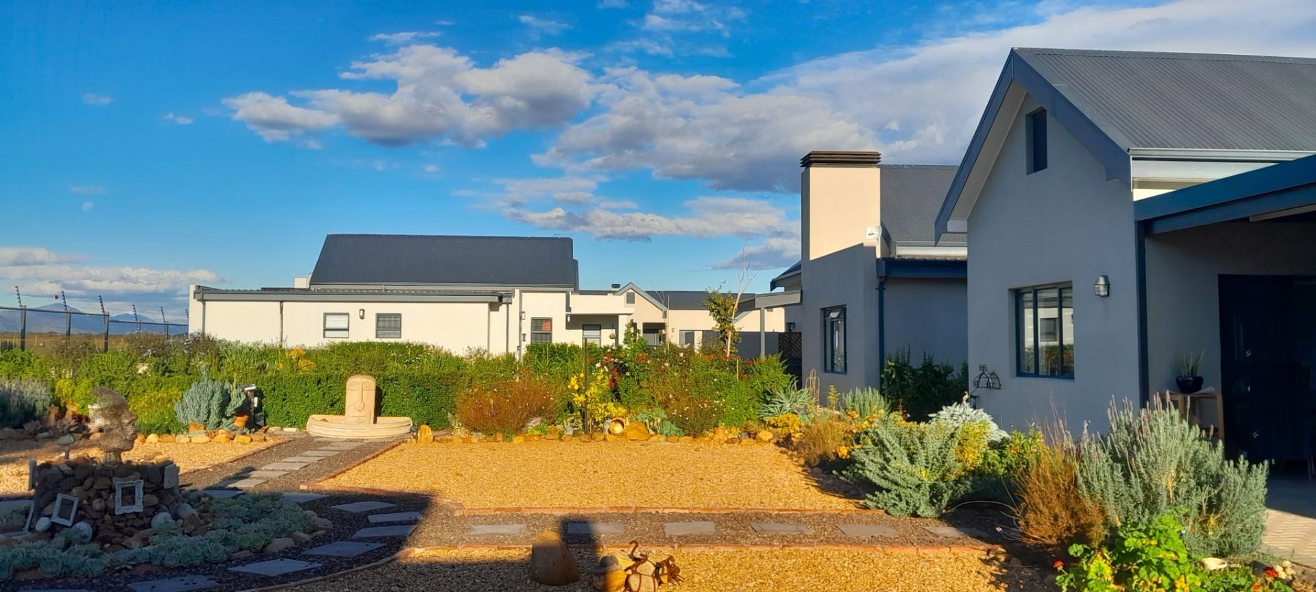 Image 2 of 6