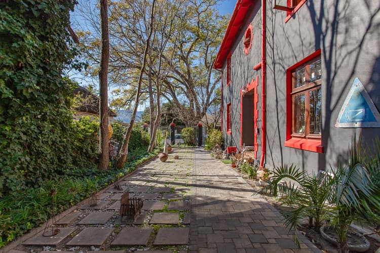 Main property image