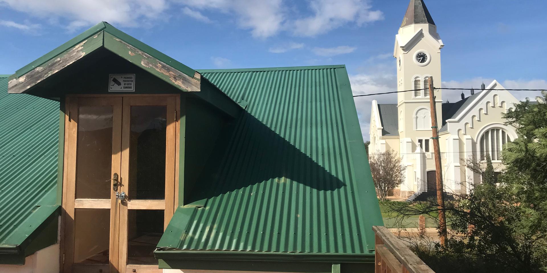 Image 3 of 6