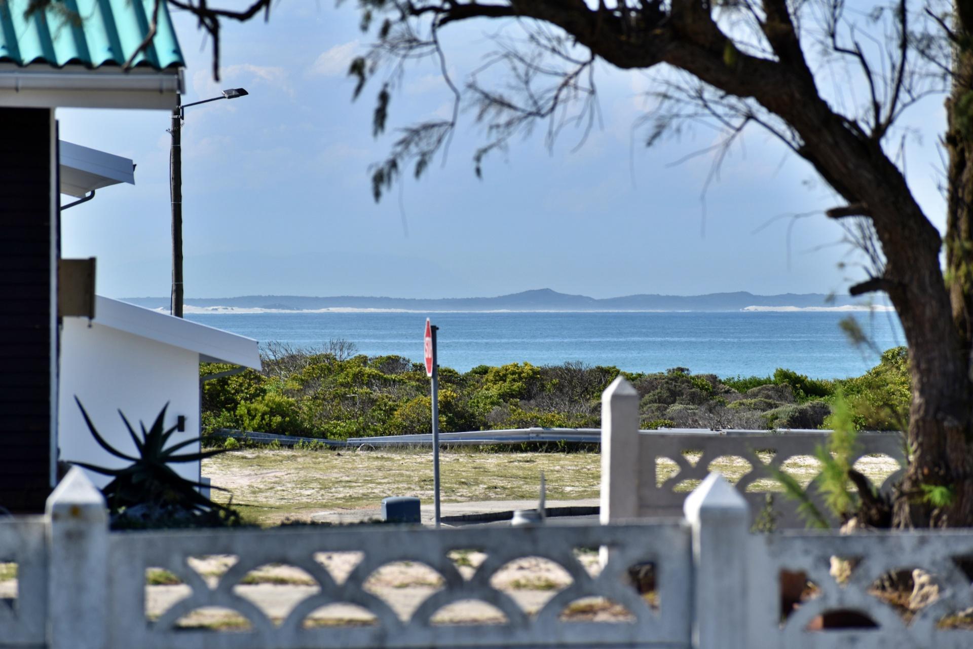 Image 2 of 6