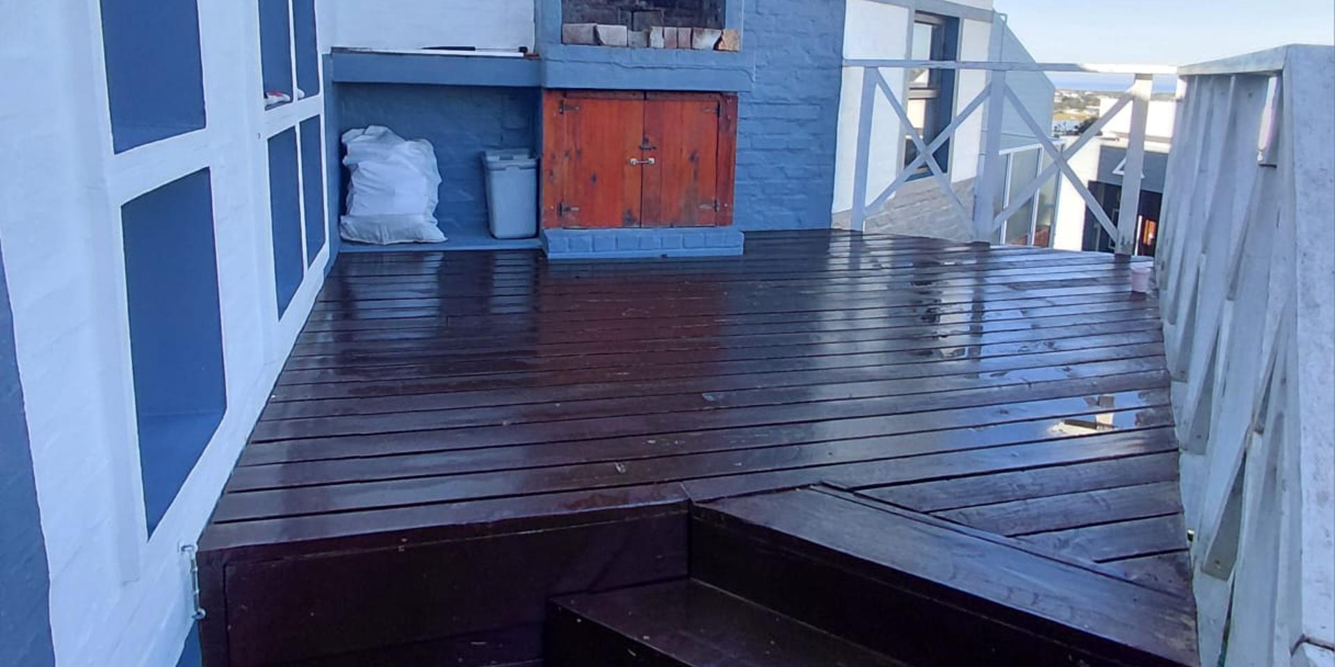 Image 3 of 6