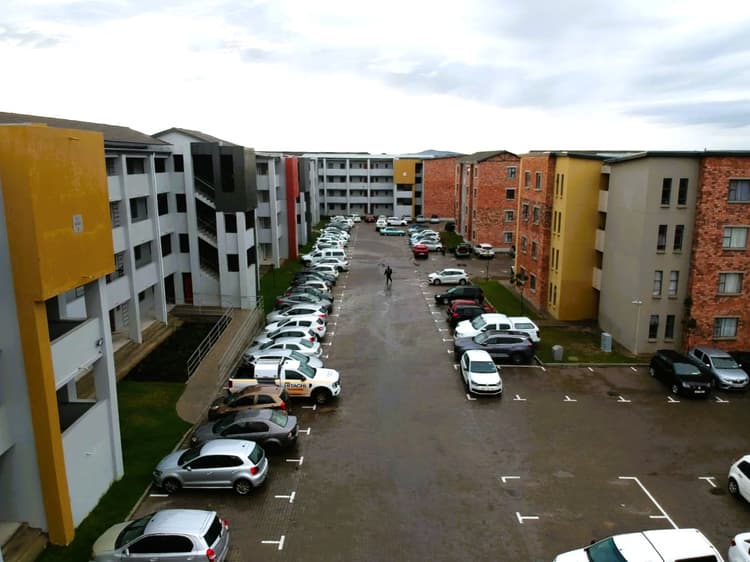 Main property image