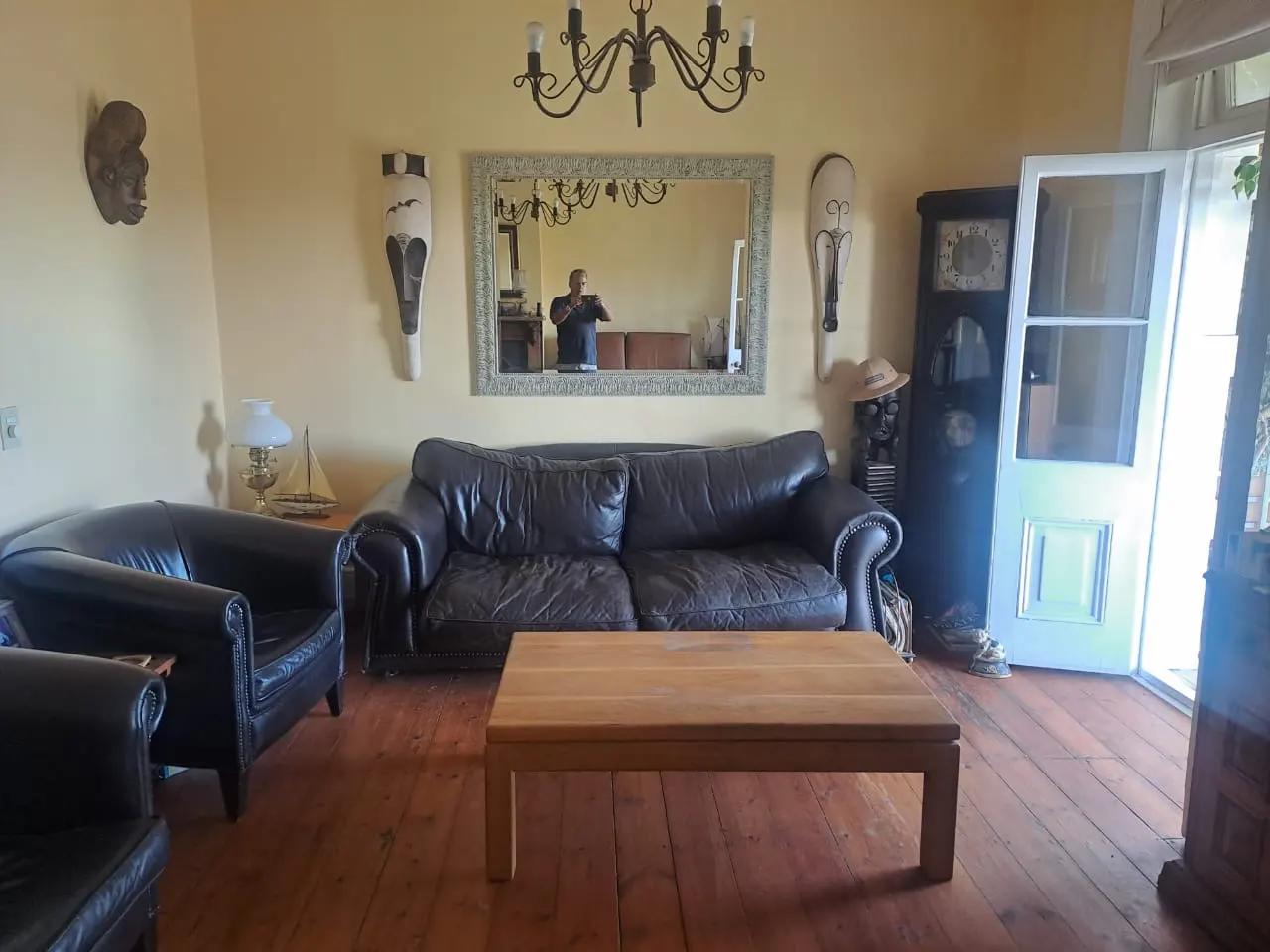 Image 3 of 6