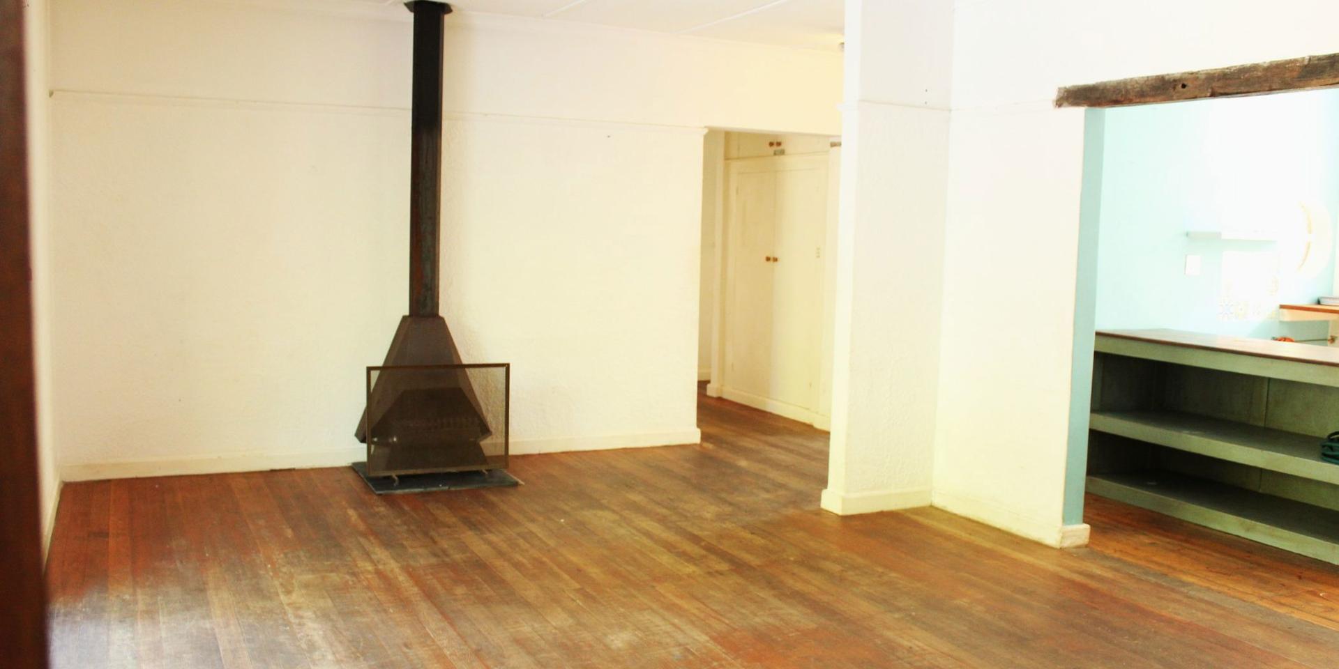 Image 4 of 6