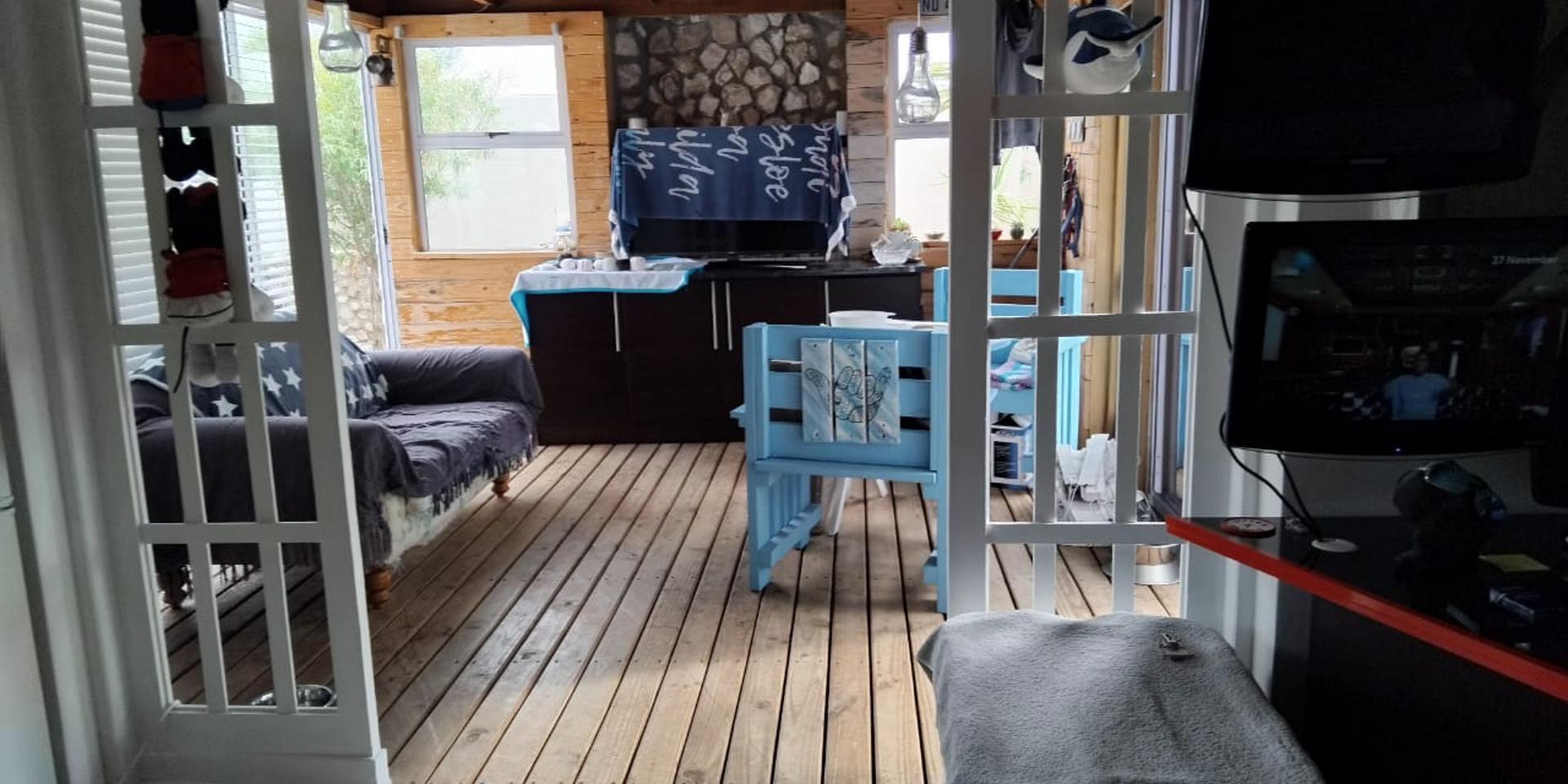 Image 5 of 6