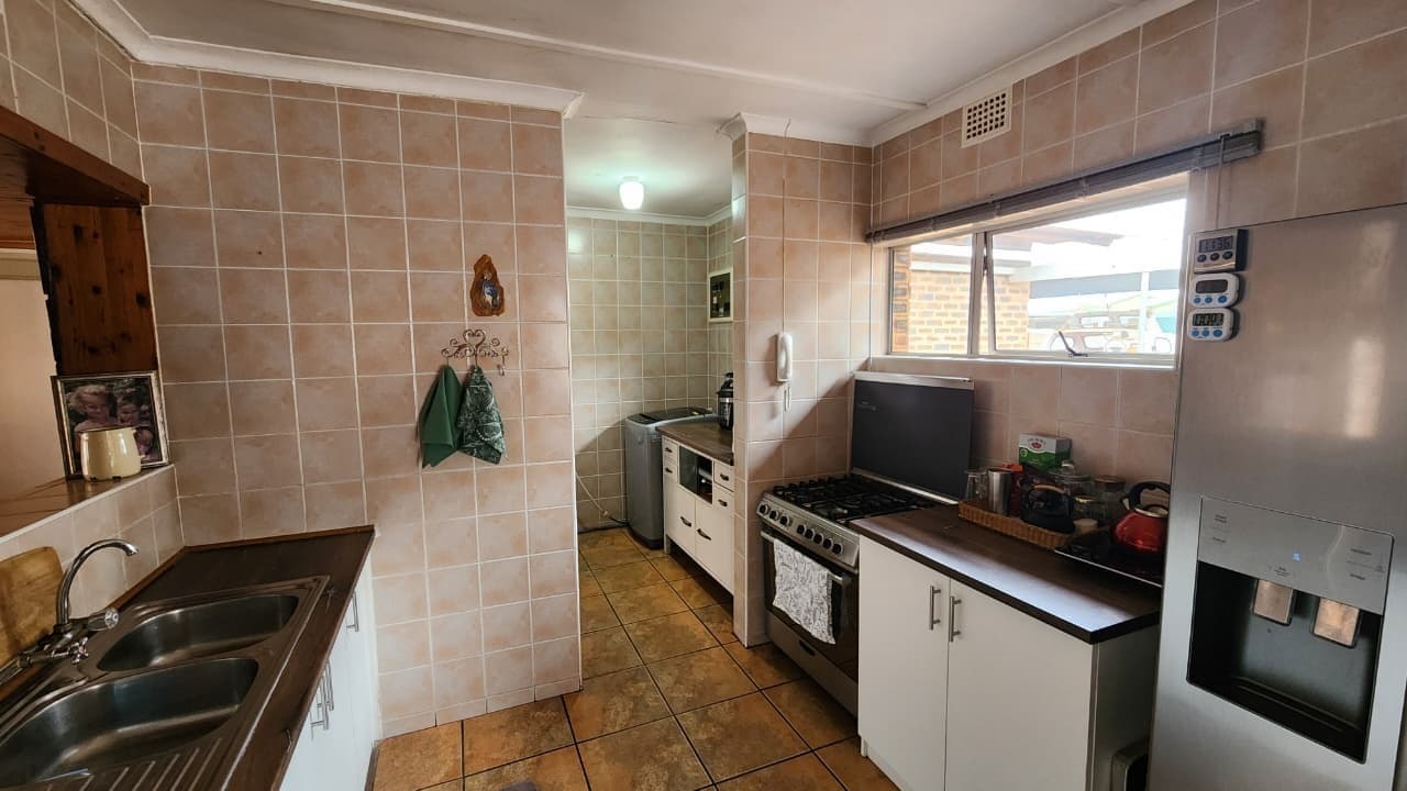 Image 10