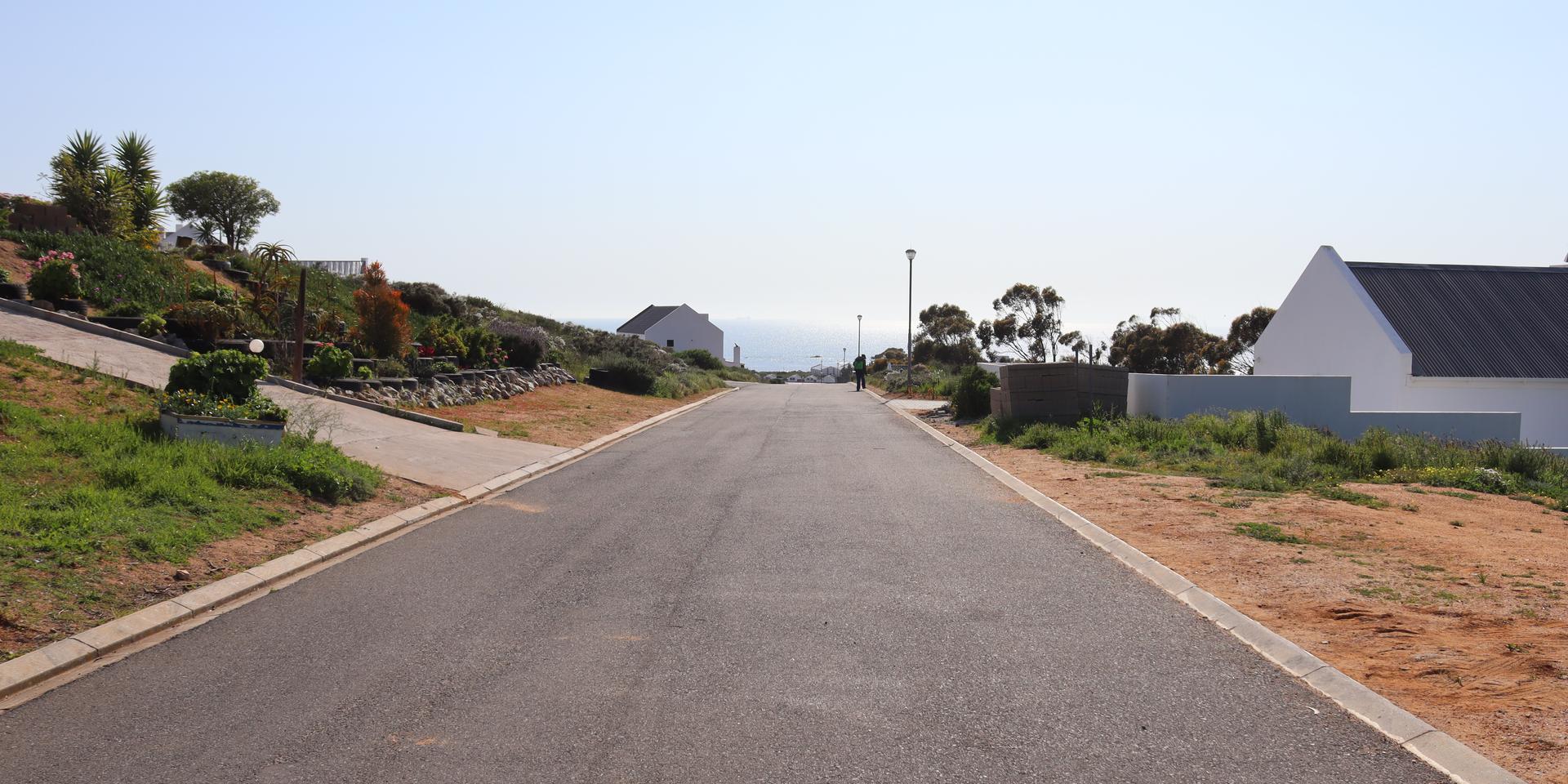 Image 2 of 6